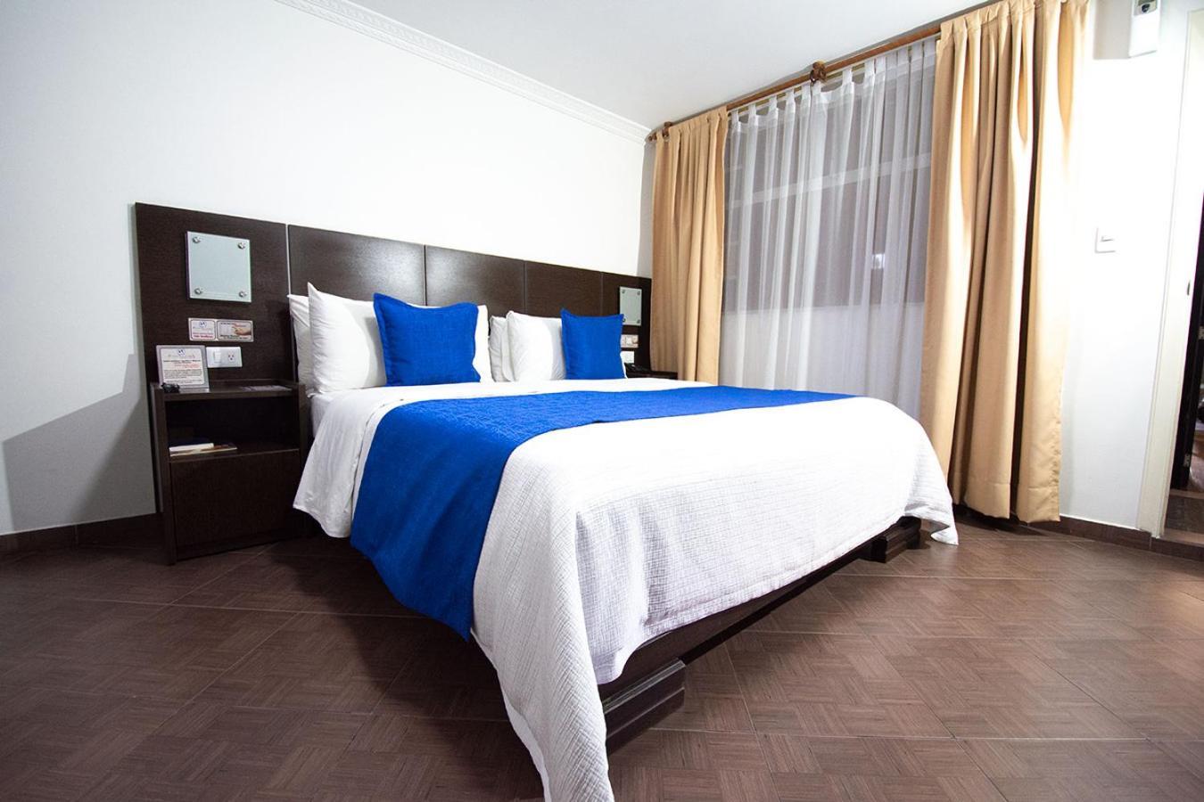 Hotel Plaza Victoria 이바라 외부 사진