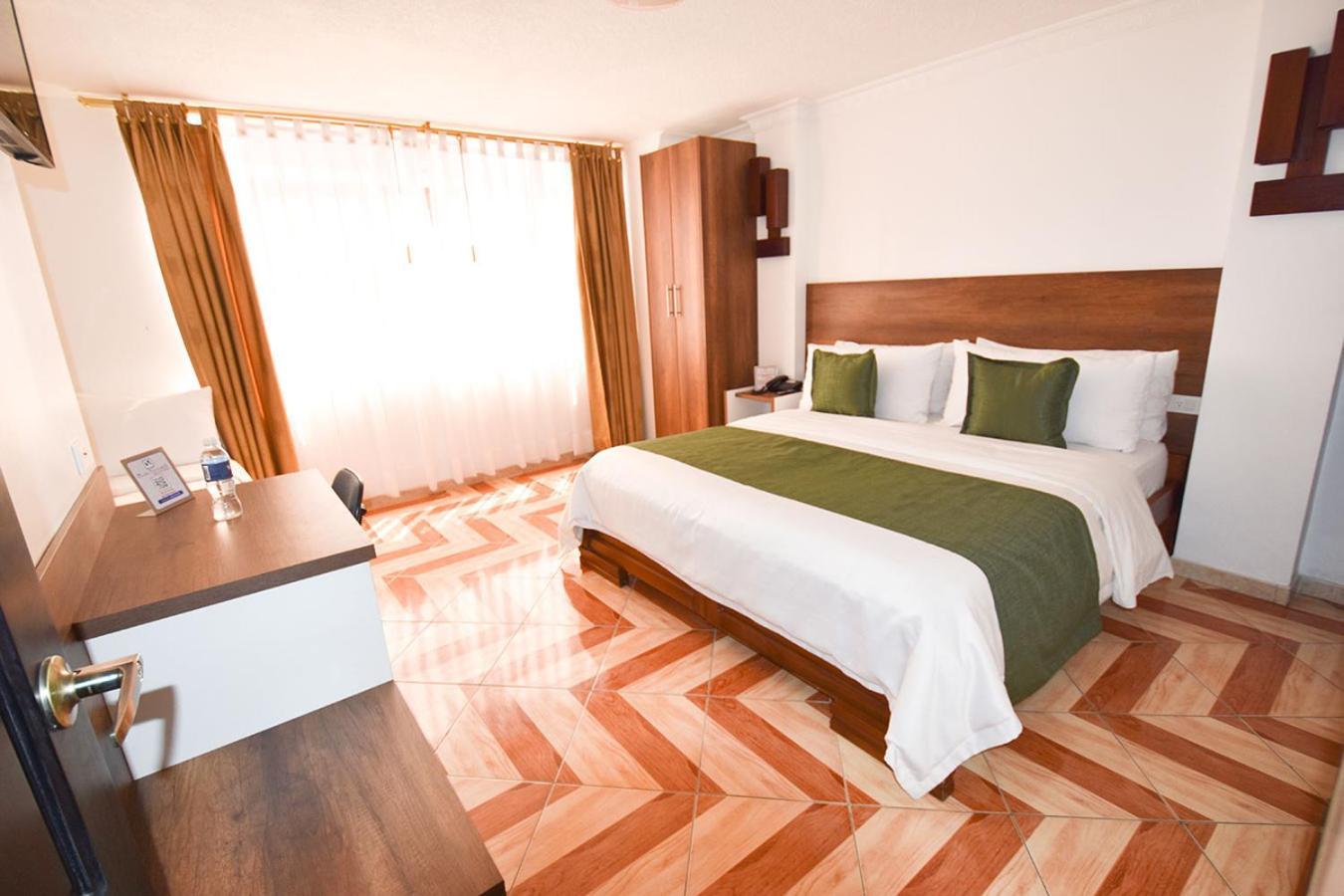 Hotel Plaza Victoria 이바라 외부 사진