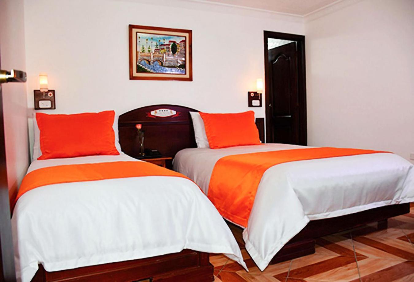 Hotel Plaza Victoria 이바라 외부 사진