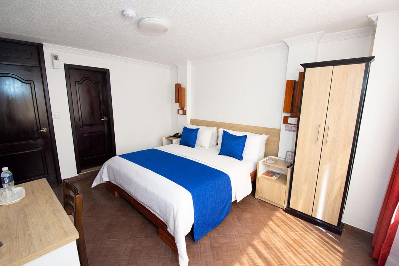 Hotel Plaza Victoria 이바라 외부 사진