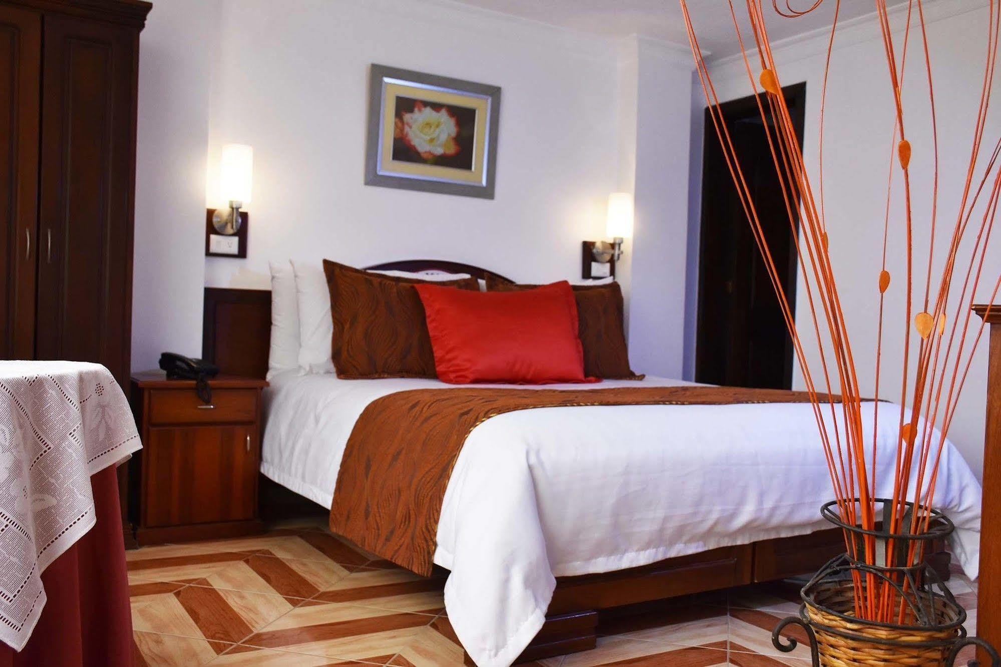 Hotel Plaza Victoria 이바라 외부 사진